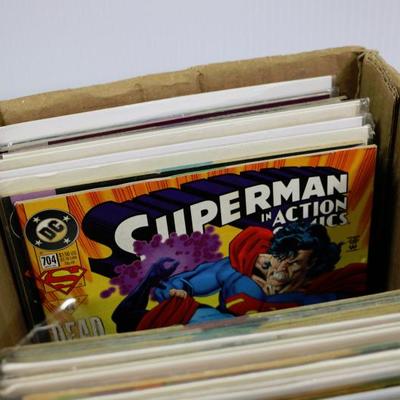 300 Comic Books Lot - All SUPERMAN Exclusive DC Comics - 1 Long Box #724-76