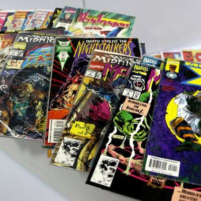330 Comic Books Lot - Marvel 75, DC 105, Indie 150 - 1 Long Box #724-75