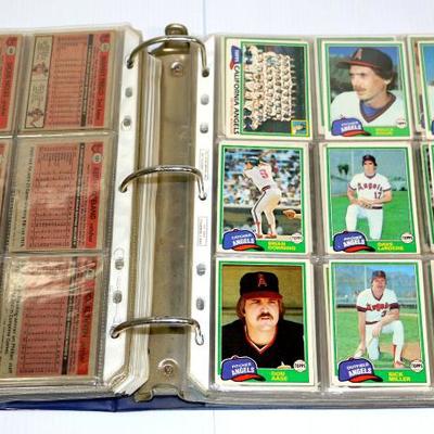 1981 TOPPS BASEBALL CARDS SET - 700+ Cards in Binder - Lot #724-04