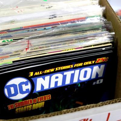 320 Comic Books Lot - DC 70, Marvel 140, Indie 110 - 1 Long Box #724-74