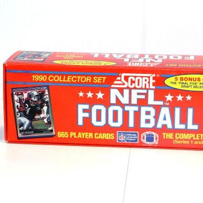 1990 Score NFL FOOTBALL Cards Set + 1991 Young Superstars Cards #724-12