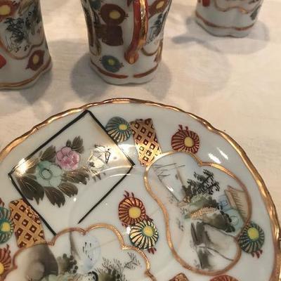 6 Japanese matching Tea Cups & Saucers