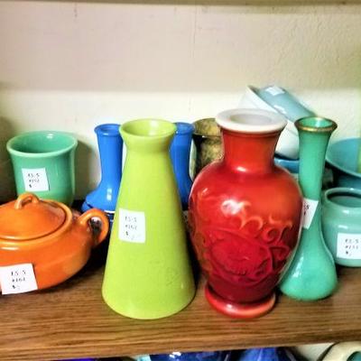 Lot 29: Vases, etc.