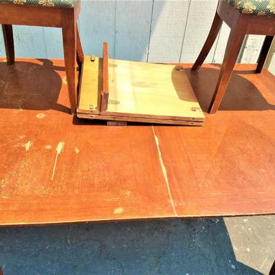 Lot 15: Kitchen Table, 4 Chairs + Leaf