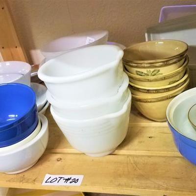 Lot 20: Misc. Kitchen Bowls, etc.