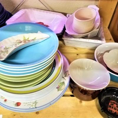 Lot 22: Misc. Dishes, etc.