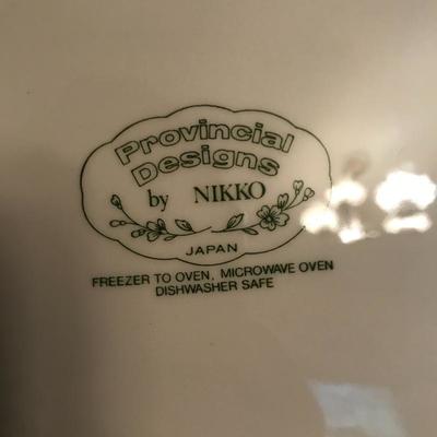 Lot 7 - Nikko Serving and Dinnerware