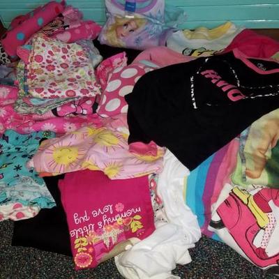 New and Like New Girls Clothes Group 1 2T - 5T