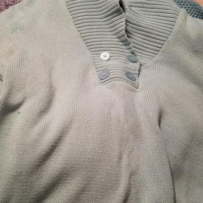 Women's 12-14 and med/large sz Clothing