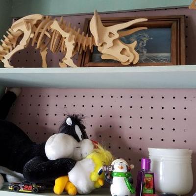 Wall Shelf with Contents