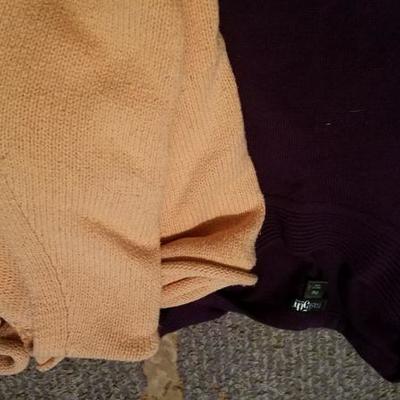 Women's 12-14 and med/large sz Clothing
