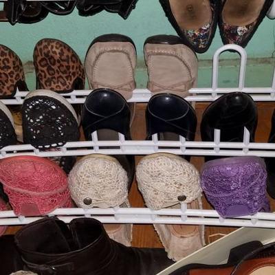 Women's sz 6 Shoe Collection Many NIB