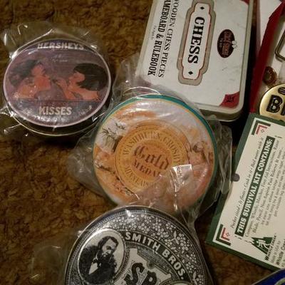 Nice Set of Collectible Trinkets
