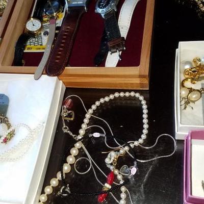 Huge Jewelry Lot