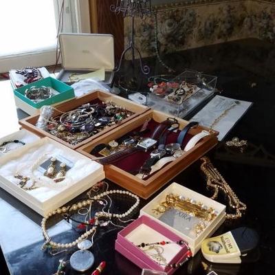 Huge Jewelry Lot