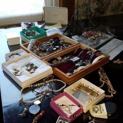 Huge Jewelry Lot