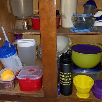 Storage Containers (tons - see all photos)