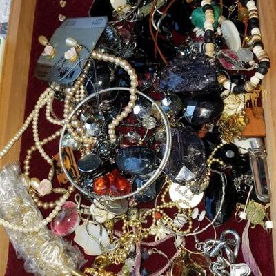 Huge Jewelry Lot