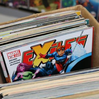 400 Comic Books Lot - Marvel 30, DC 105, Indie 320 - 1 Long Box #815-46