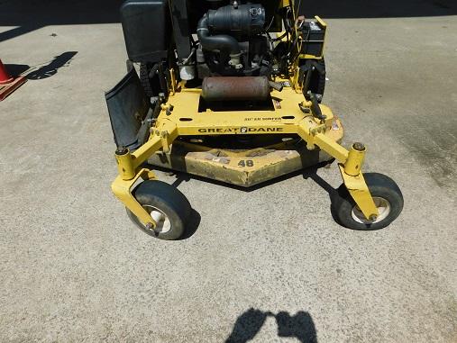 Great Dane Super Surfer 48 Zero Turn Commercial Lawn Mower