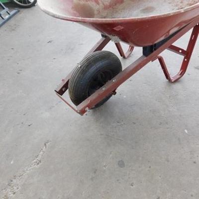 True Temper Metal Bucket Wheel Barrow with Pnuematic Tire