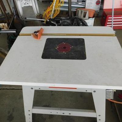 Rigid Router Table Including Router and Switch Box with Extension Chord