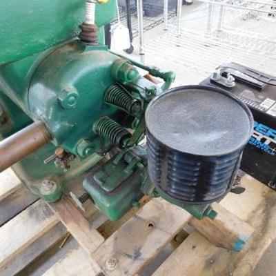 Fairbanks-Morse Z Model 3HP Plugoscillator Engine in Working Condition