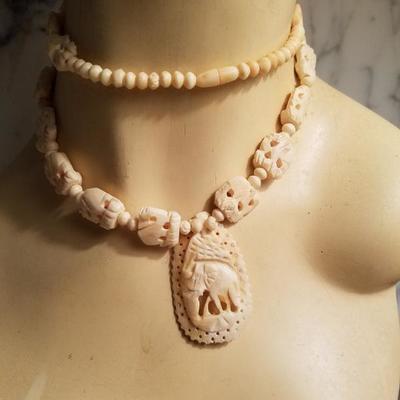 Vtg Hand carved Bovine Bone Necklace and Pendant Elephants