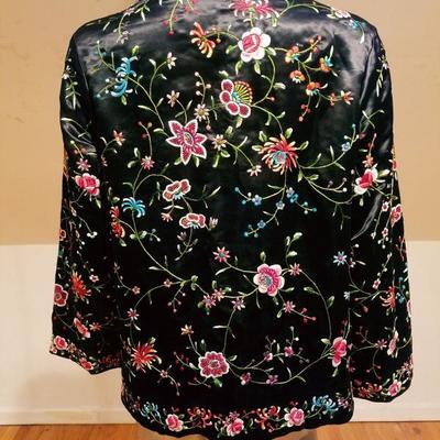 Vtg Plum blossom & Peony all embroidered silk Jacket