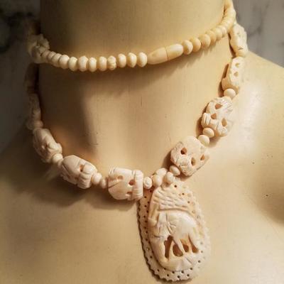 Vtg Hand carved Bovine Bone Necklace and Pendant Elephants