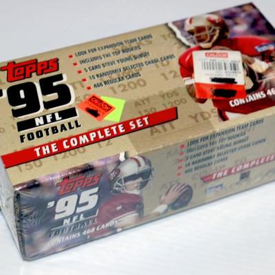 1995 TOPPS NFL FOOTBALL CARDS Factory Sealed Box Rookies Lot #828-53
