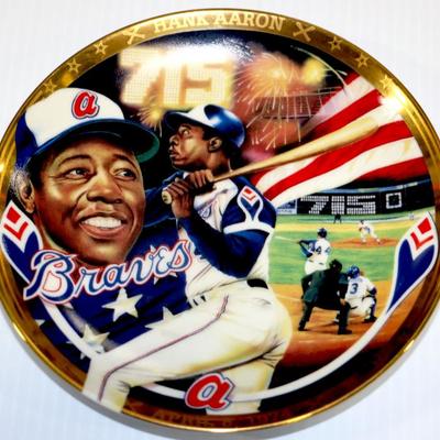 Hank Aaron's Home Run Limited Edition Collector's Plate in Box #829-71