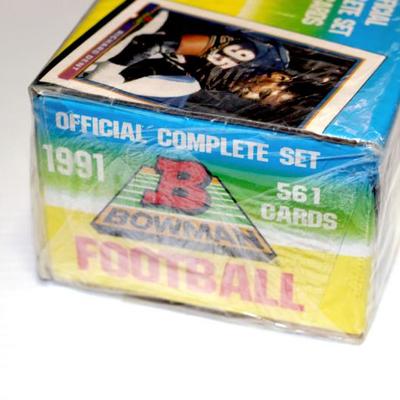 1991 BOWMAN FOOTBALL Cards Factory Sealed Box 561 card set Lot #828-54