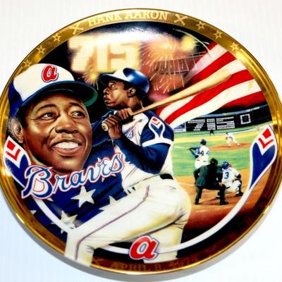 Hank Aaron's Home Run Limited Edition Collector's Plate in Box #829-71