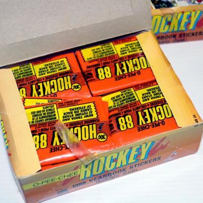 1988 O-Pee-Chee Hockey Yearbook Sticker Card Set 3 Boxes Lot #828-48