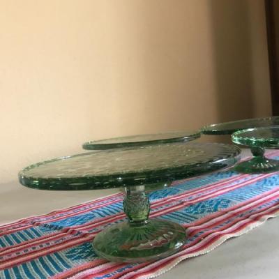 Lot 17: Emerald Green Platters