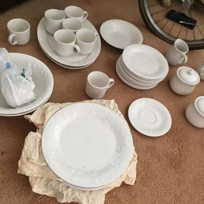 Dish Set with Extras