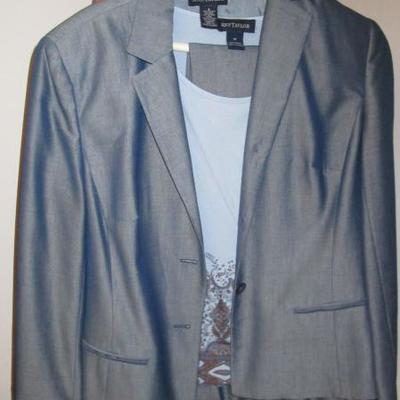 Stylish Womens Clothing mostly sz 8 and Sm/Md 