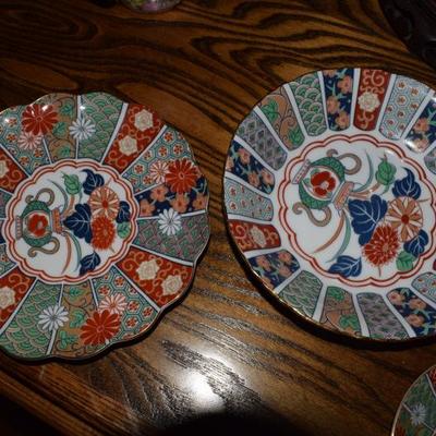 Japanese Porcelain Set by Arita "Imari Fan", Set of 5
