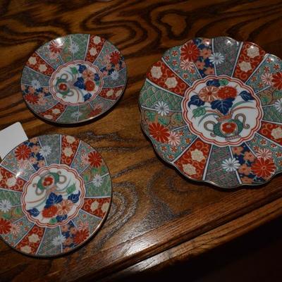 Japanese Porcelain Set by Arita "Imari Fan", Set of 5