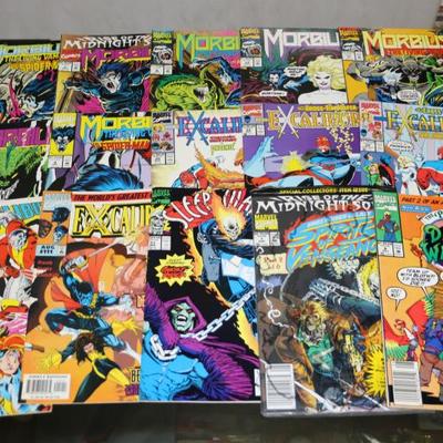 300 Comic Books Lot - Marvel 150, DC 150 - 1 Long Box #912-01