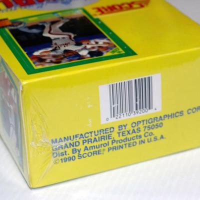 1990 SCORE Baseball Cards - Factory Sealed Box with 36 Packs Lot #905-12