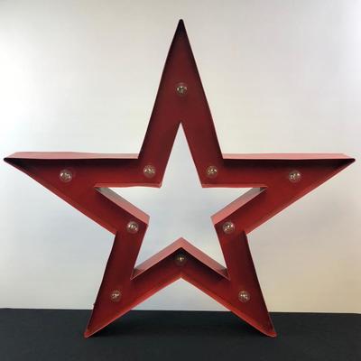 large LIGHTED RED METAL STAR