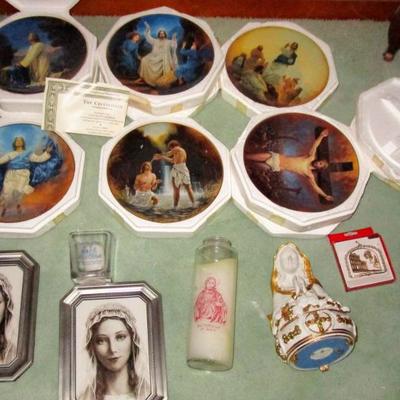 Crucifixion Plates plus other items - See all photos 