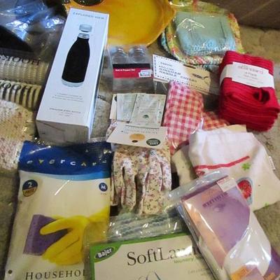 Loads of Useful Household Items See all photos 