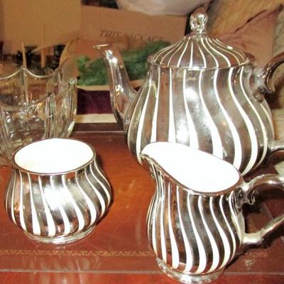 Sadler Tea Set with extras See all photos 