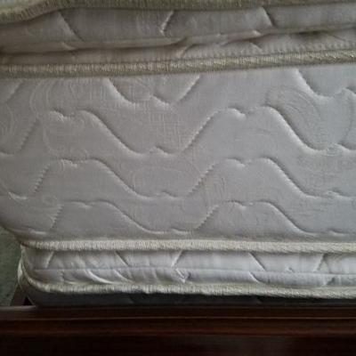 Very Clean Full Mattress and Box Set