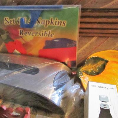 Loads of Useful Household Items See all photos 