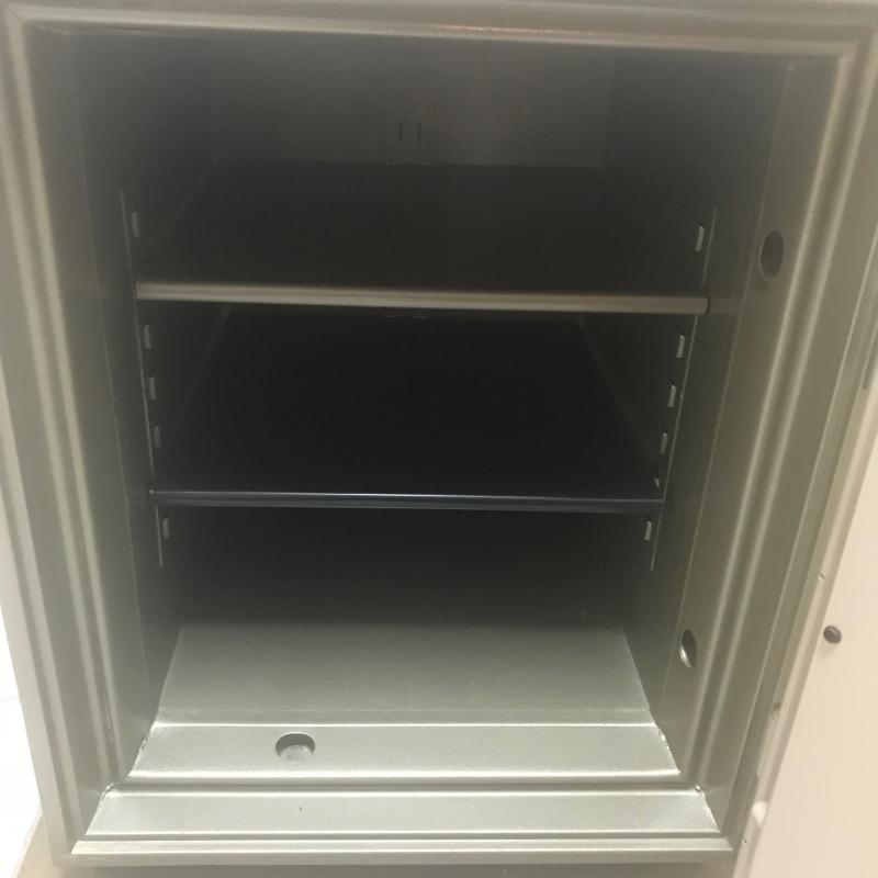 Lot 58 Vanguard VS 200 Combination Safe