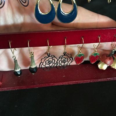 Lot 29 - Earrings, Moon Necklace & More Jewelry 